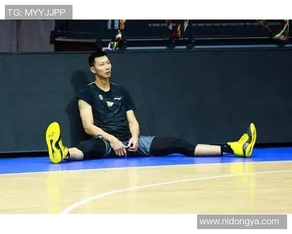 重庆篮球队在大师赛积分榜上以53分稳居第一名展现强劲实力