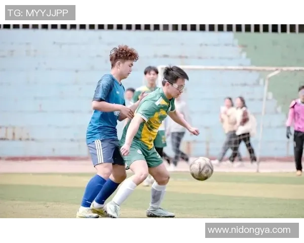 美国足球明星队的辉煌历程与未来展望解析