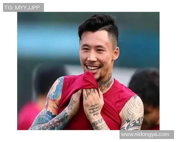 足球明星身上的小纹身背后故事揭示个性与信仰的独特表达